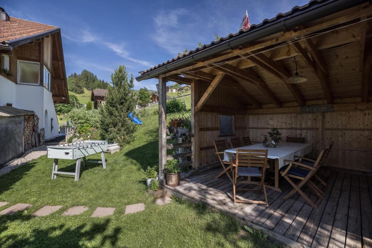 Haus Belodei - Apt B San Martino in Badia Eksteriør bilde